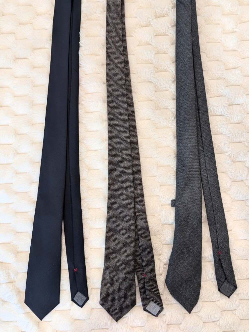 LOT (3) Brunello Cucinelli Ties: Solid Navy + CASHMERE Herringbone + Charcoal
